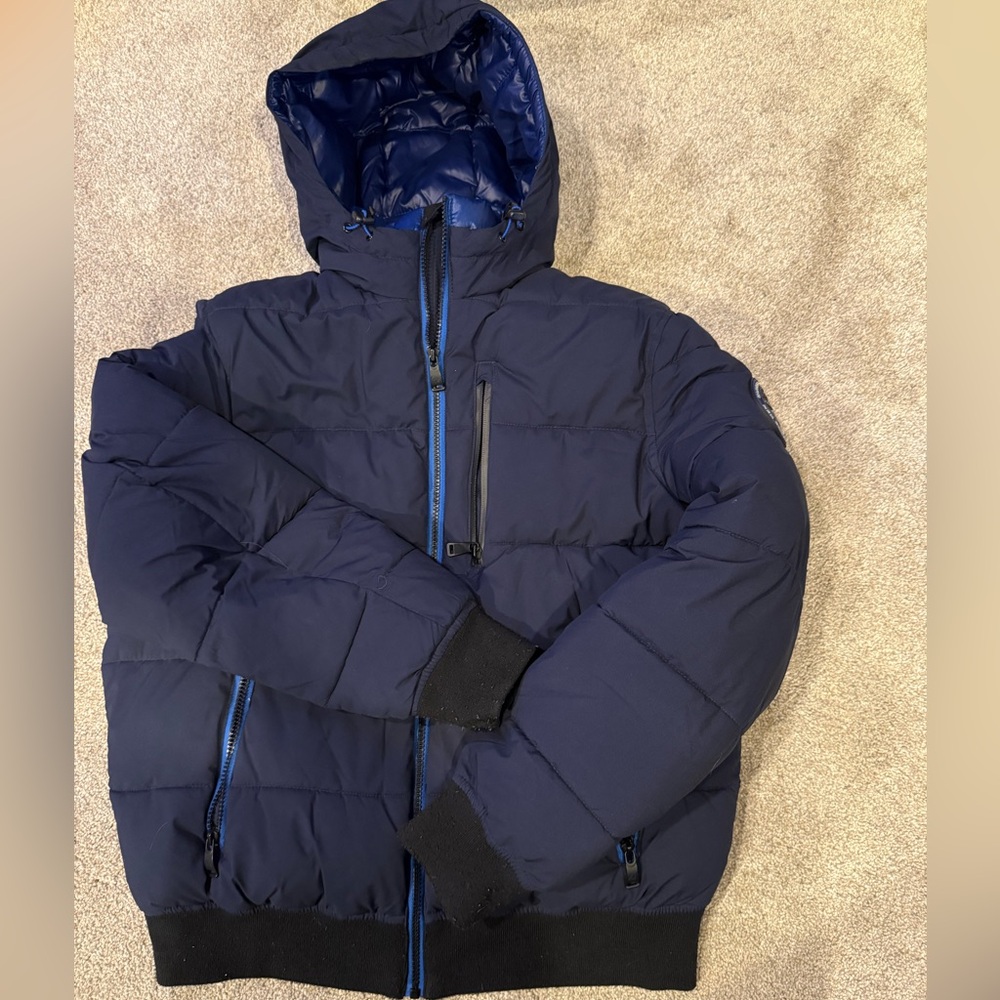 Men’s coat -small